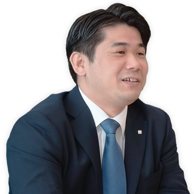 買取再販部　課長 笑喜　渉
